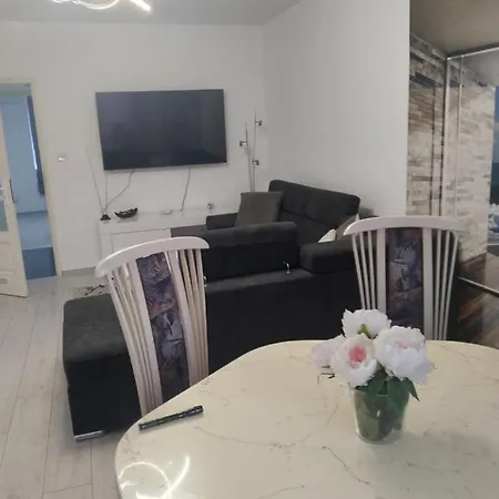Spacious And Luxury 2 Bedroom Free Parking Várna